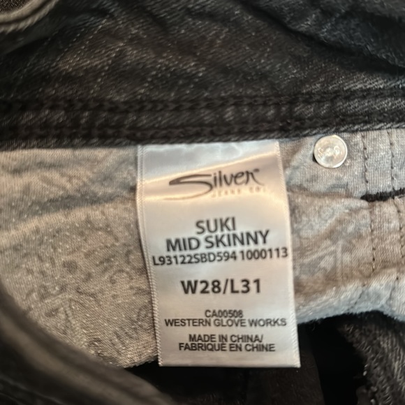 Silver Jeans - Picture 2 of 2